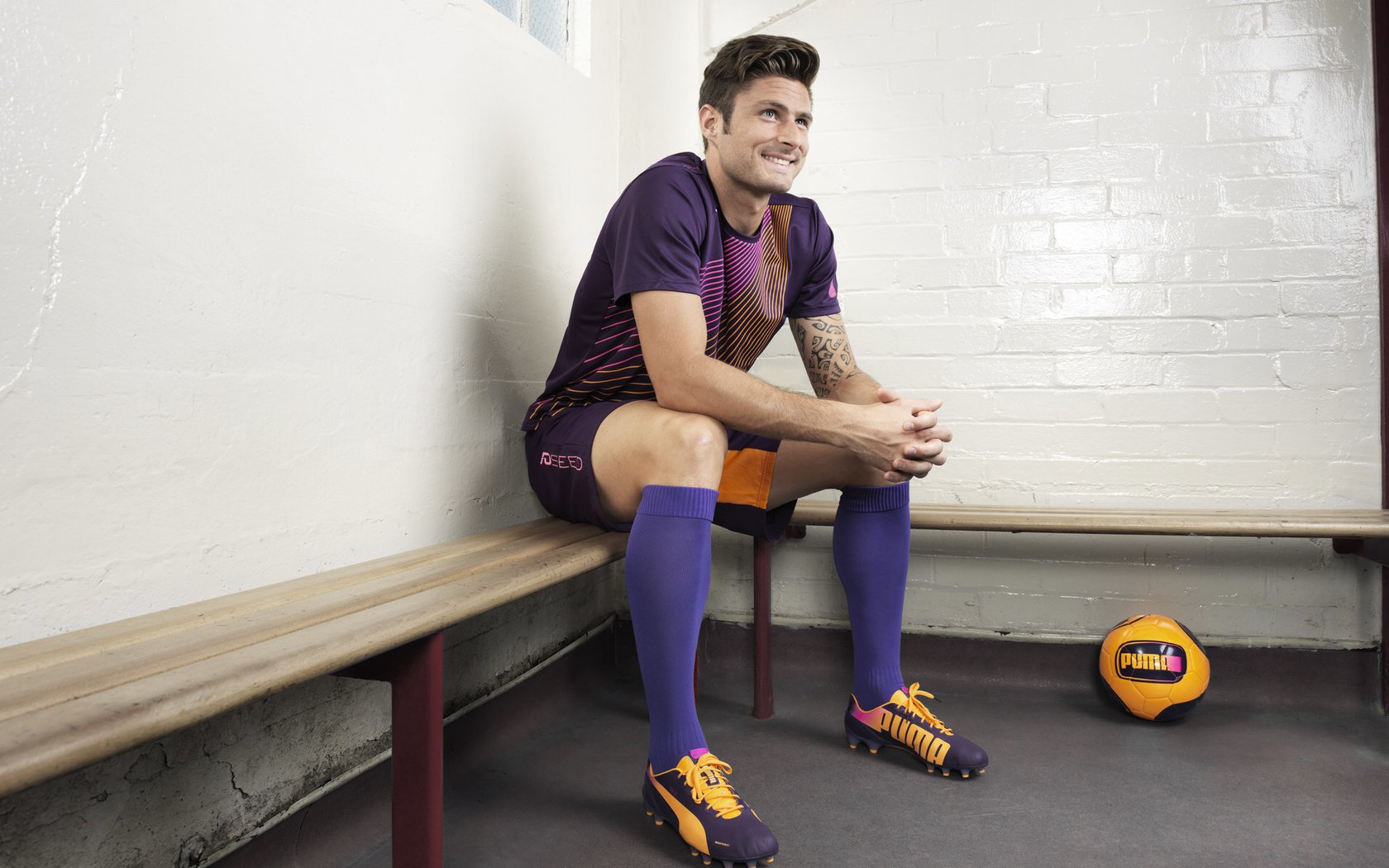 托特纳姆热刺击败切尔西，积分差距缩小，托特纳姆热刺首发